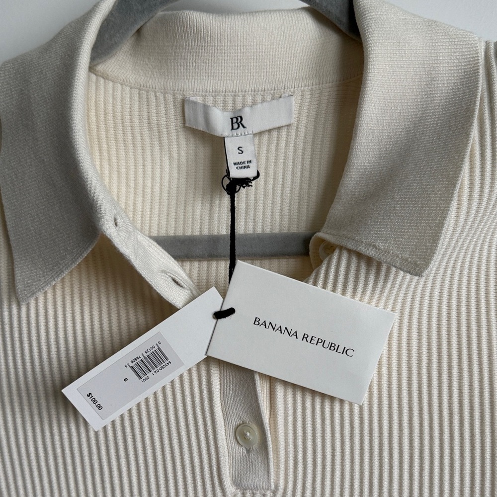 Banana Republic Cream Button Down Ribbed Shirt - Picture 2 of 5
